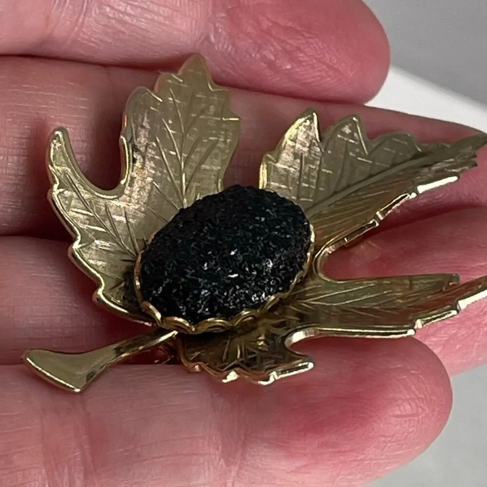 Vintage Maple leaf faux druzy brooch.